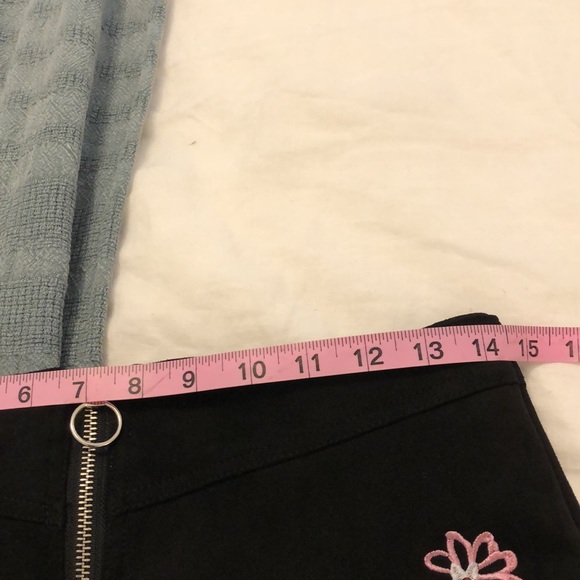 Mini skirt - Picture 5 of 6